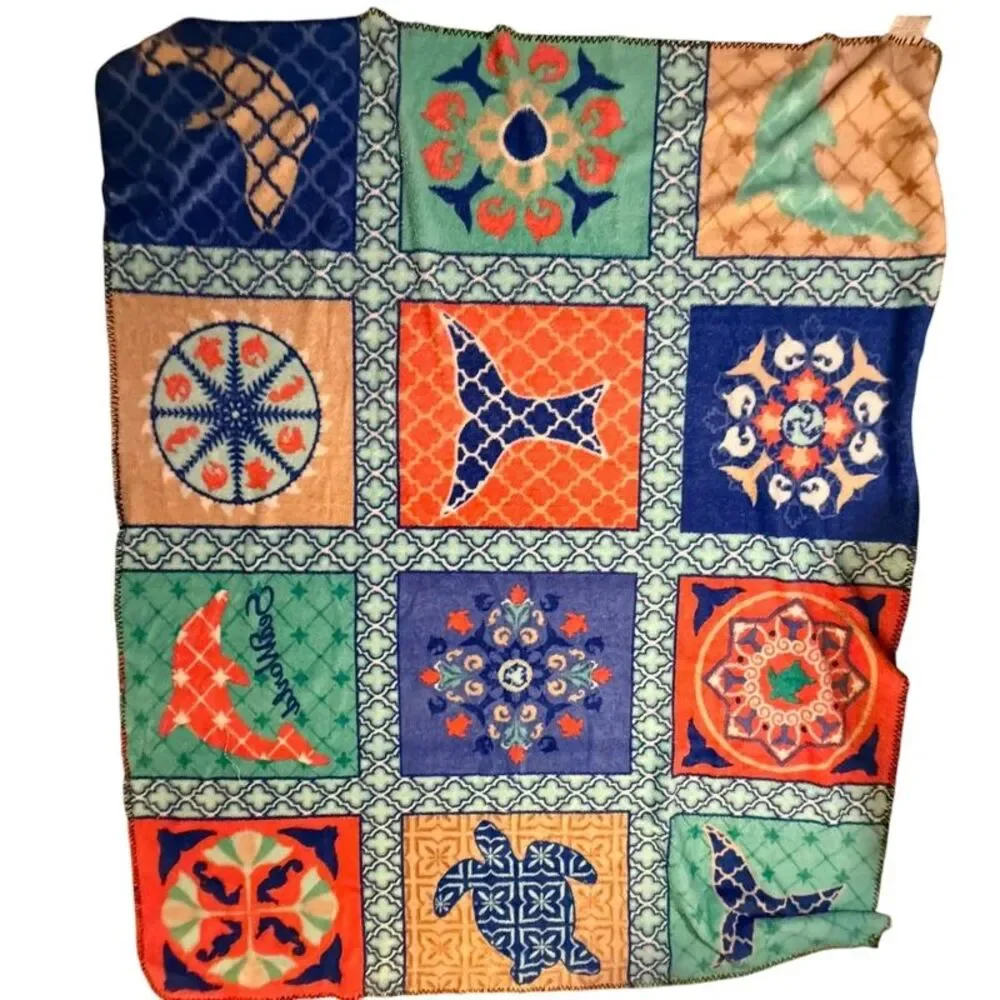 Official SeaWorld Patchwork Fleece Throw Blanket Ocean Sea Turtle Dolphin 50x60